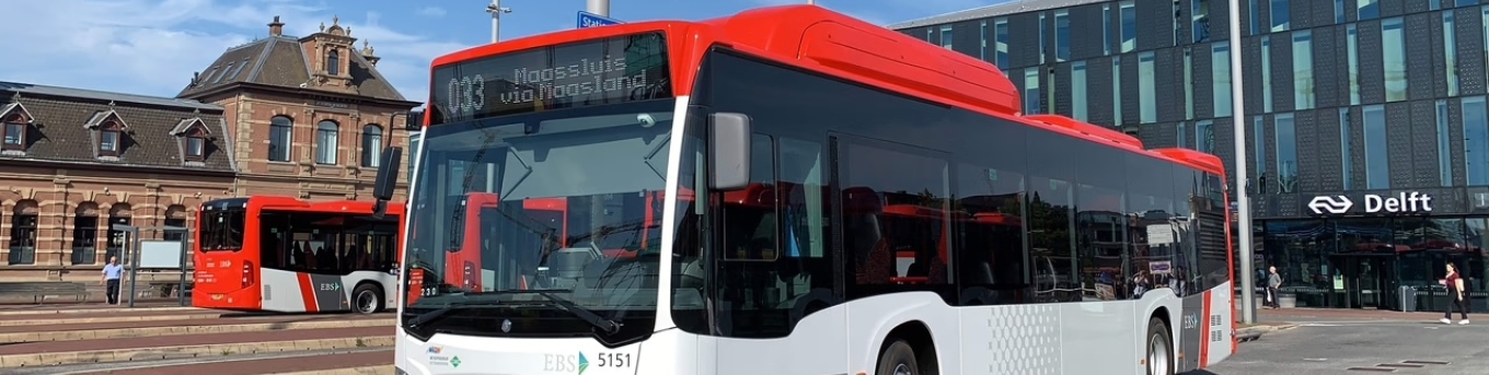 EBS buslijn 33 bij Delft station