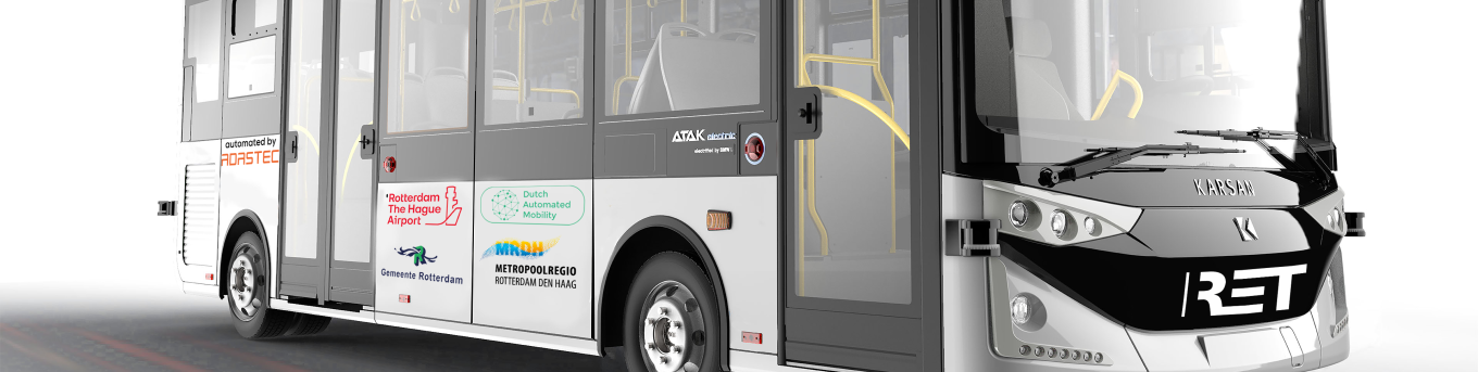 foto van bus met logo's airportshuttle