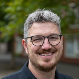 Wethouder Arjen Kapteijns, portretfoto, fotograaf Sander Foederer