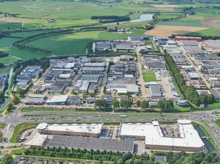 Luchtfoto van bedrijventerrein Nissewaard